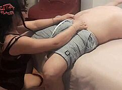 milf peruana cachonda loves having it all inside her ass