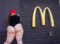 mia dior fucks hiring manager for new position after getting fired from mcdonalds 😜