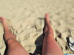 Missspisss update 10 - flashing at Mallorca beach on Nov 11 2024.
