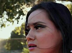 Trimmed Babe Gets Pussy Licked And Fingered