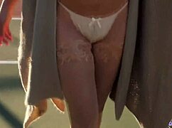 Trimmed Babe Gets Pussy Licked And Fingered