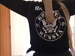 Amateur Fetish with Pantyhose on Face, Kinky Stockings and Nylon Legs in Homemade Comic