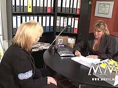 Watch this german mature housewife get hardcore fucked and cumshot in mmv films 😏🔥