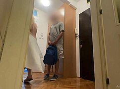 Thick muscle stud pounds me bareback in lyon