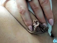 Alexis Texas enjoys a relaxing session on Camsoda