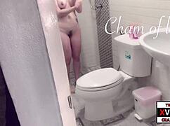 หลอกเย็ดสาวในห้องน้ำ