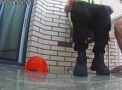 真出轨人妻修房被建筑工狂干禁忌性爱