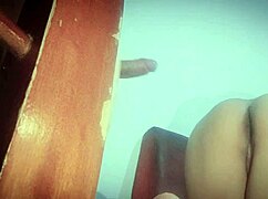 check out this big booty ebony girl from america, she's got a fat ass! 🍑😍