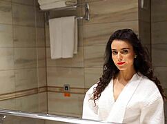 Amateur Brunette Tramp Masturbates To Orgasm In Bath