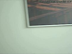 i'm a czech babe masturbatin' in bed, come join me and play with my vagina