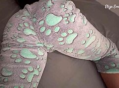 Hey, stepsister why wait in my bed like that?