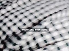 VIDEO LLAMADA CON UN SEGUIDOR EN VIVO MIRABA COMO ME MAMABAN EL CULO Y ME COGÍAN ANTE EL