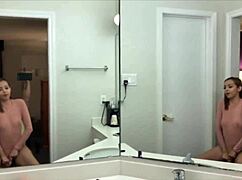 Girlfriend gets blowjob and fucking before clubbing with cumshot