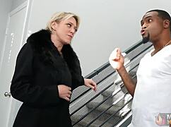 Dee Williams takes Rome Major deep in her wet pussy.