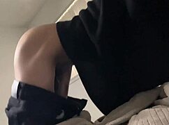 嘿，看这个热辣18岁同性恋小伙在家自制视频！