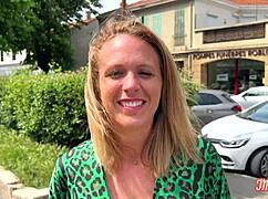 julie blonde coquine explores her wild desires.