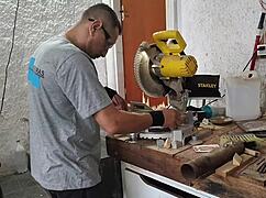 Virgin boy fucks Tiffany Montavani on car for payment.