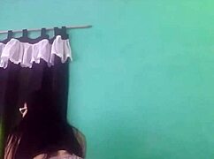 Teen amateurs dance Brazilian funk in episode 2.