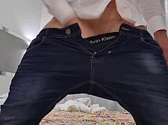 Arrapato Sexy Italian Boy Cums Hard in Closeup