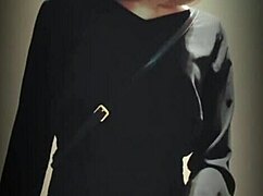 人妖，你在公共场合射精那样？