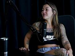 Teen Flor De Damiana Starts Nude Fucking With Two Bi Men!