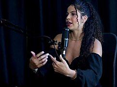 Sweet Karolzinha Gives Tips on Selling Content Outdoors