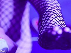 i can make you cum with my vans sneakers 😈