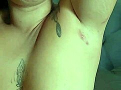 Quero Toma Um Banho De Porra Nas Axilas!