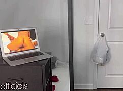 Kashofficials majestynasty and renity love masturbating while watching porn, moaning as they squirt together