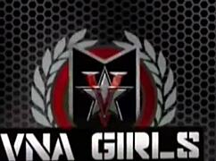 Milf Sara Jay gets horny before dating and pussy fucks herself.