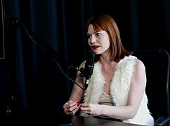 prazeróloga talks about tantric sex differences and finger tip - reh queen sheer red