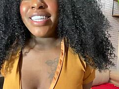 lactante punheta guiada - você gosta né safado ver meu peito jorrando leite enquanto bate uma punheta pra mim 😈