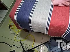 Does Sandra, hermosa morena venezolana, need money for stylist courses?