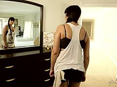 want to see mercedes, abella, and katrina licking?