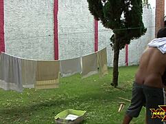 Casada Pediu Para Mamar Na Tora Preta Do Pedreiro