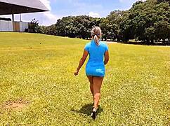 I love showing off in public places and especially when theres a big dick to fuck my ass this is just a little 18+ bit of this adventure full video on premium luna oliveira e vagninho