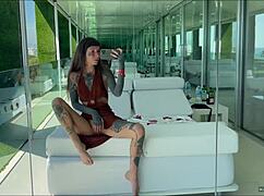 hey, i shot myself fingering my anal and cumming!