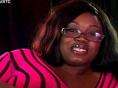 Honey Rim Introduces Big Tits and Ass in Casting Interview