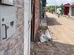 Acaso No Es Justo Que Te De Dinero Por Venir Vecino