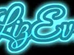 Stepsis culona waits in bed because she's hot for homemade sex