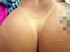 Young girl gives her ass for the first time