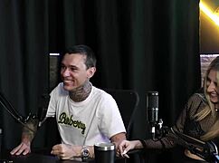 Uma Vez Ele Fez Um Atendimento Para Um Homem Falou Do Jogo Do Tigrinho E O Orgulho Que Seu Pau Sentia - Yasmin Pariz Sheer Red!