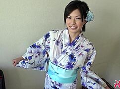 Hot japanese model saki aoyama slips into a kimono and gives an uncensored blowjob in the park