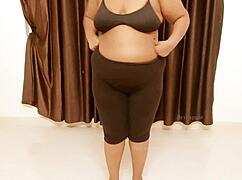 sexy indian girl from jharkand shows big tits and boobs 😍