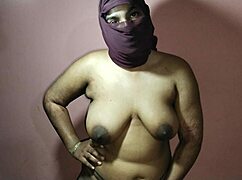 I-I gave my stepmom a back massage, but it was so relaxing