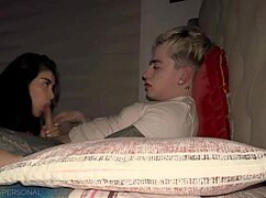 Mi Hermanastra Y Yo Nos Pusimos Cachondos Y Hacemos El Amor En La Cama De Sus Padres