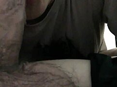 Filipina Girlfriend Gives Awesome Blowjob to Horny Friend in Homemade Couple Video