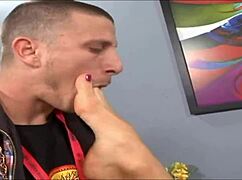 footsie girl nika noir plays with feet in curvy babe video