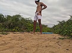 punheta e gozada na praia 😏