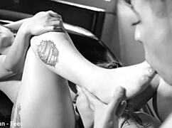 threesome for foot sex in car